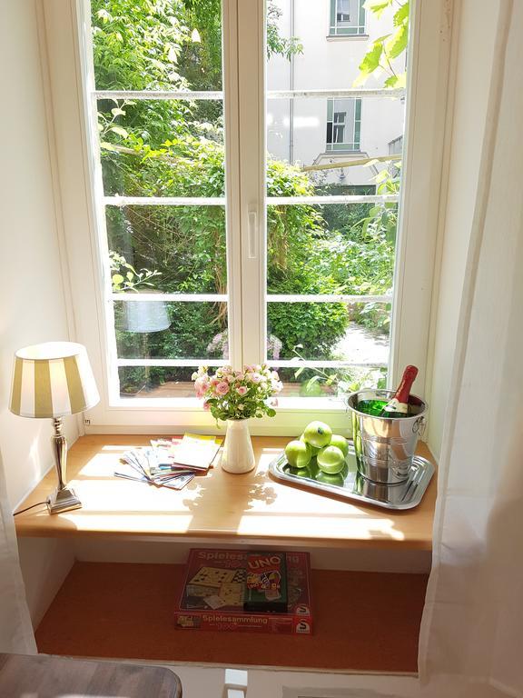 Gastein By Rockchair Apartments L Superhost Status L 2 Bedrooms Boxspringbeds 1,5 Bathrooms - Cozy Family & Business Flair Welcomes You! Berlin Exterior photo