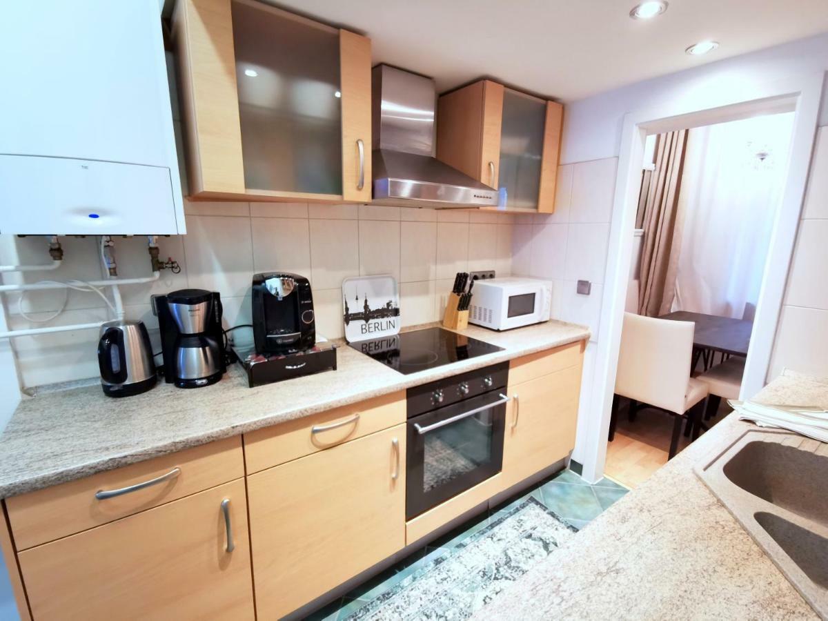 Gastein By Rockchair Apartments L Superhost Status L 2 Bedrooms Boxspringbeds 1,5 Bathrooms - Cozy Family & Business Flair Welcomes You! Berlin Exterior photo